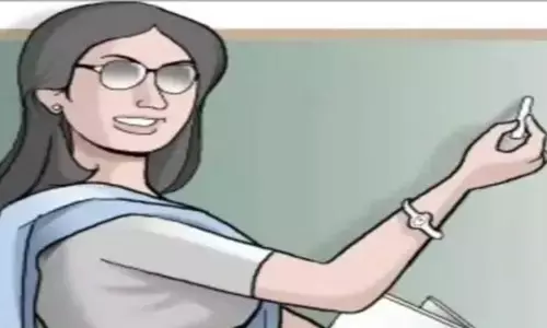 UP के मैनपुरी जनपद की टीचर ने 13 महीनों में कमाए एक करोड़ रुपये!