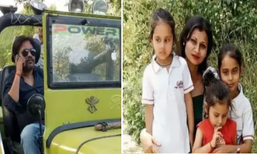 बाराबंकी: पत्नी और 3 बच्चों की चाकू से काटकर हत्या करने के बाद फंदे पर लटका युवक, सुसाइड नोट में लिखा- आर्थिक तंगी के चलते उठाया कदम बाराबंकी: पत्नी और 3 बच्चों की चाकू से काटकर हत्या करने के बाद फंदे पर लटका युवक, सुसाइड नोट में लिखा- आर्थिक तंगी के चलते उठाया कदम