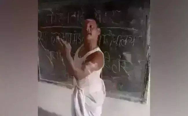 क्वारंटाइन सेंटर के इस रसोइया का डांस VIDEO सोशल मीडिया पर हो रहा है वायरल, आपने देखा क्या?