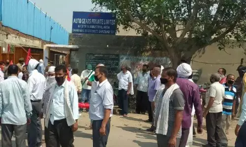 एटलस के बाद साहिबाबाद की एक और कंपनी हुई बंद, ऑटो गियर कंपनी ने दौसौ से ज्यादा मजदूर निकाले एटलस के बाद साहिबाबाद की एक और कंपनी हुई बंद, ऑटो गियर कंपनी ने दौसौ से ज्यादा मजदूर निकाले