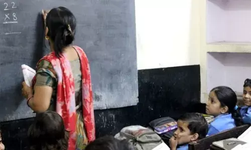 शिक्षक भर्ती मामले में सुप्रीम कोर्ट का आदेश- 69 हजार में से 37339 पदों को होल्ड करे UP सरकार शिक्षक भर्ती मामले में सुप्रीम कोर्ट का आदेश- 69 हजार में से 37339 पदों को होल्ड करे UP सरकार