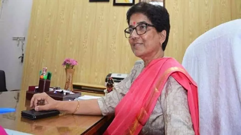 कानपुर मेडिकल कॉलेज की प्रिंसिपल को जमातियों पर विवादित टिप्पणी करना पड़ा भारी, हुआ तबादला कानपुर मेडिकल कॉलेज की प्रिंसिपल को जमातियों पर विवादित टिप्पणी करना पड़ा भारी, हुआ तबादला