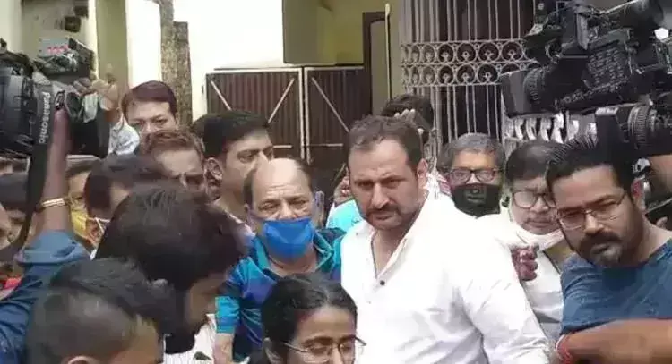 सुशांत के परिवारवाले पटना से मुंबई के लिए रवाना सुशांत के परिवारवाले पटना से मुंबई के लिए रवाना