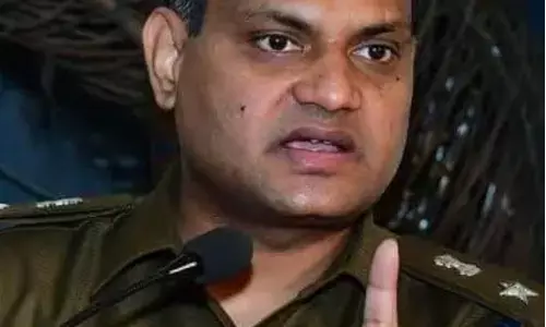 निवर्तमान एसएसपी प्रयागराज सत्यार्थ अनिरुद्ध की होगी कोरोना जांच, अस्पताल में हुए भर्ती निवर्तमान एसएसपी प्रयागराज सत्यार्थ अनिरुद्ध की होगी कोरोना जांच, अस्पताल में हुए भर्ती