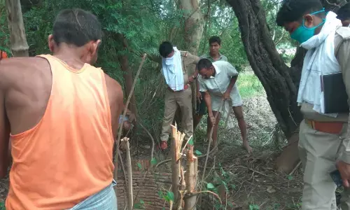 अमेठी: नौ दिन से लापता बुजुर्ग की कुएं में मिली लाश. अमेठी: नौ दिन से लापता बुजुर्ग की कुएं में मिली लाश.