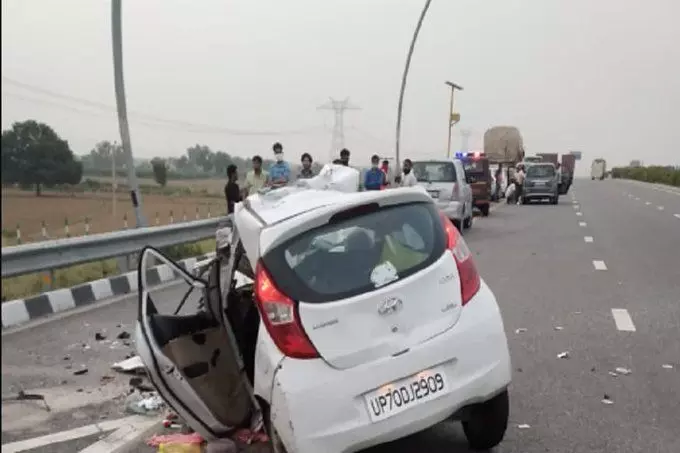 Agra-Lucknow Express-way Accident:  प्रयागराज के एक ही परिवार के 5 लोगों की मौत