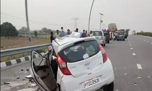 Agra-Lucknow Express-way Accident:  प्रयागराज के एक ही परिवार के 5 लोगों की मौत Agra-Lucknow Express-way Accident:  प्रयागराज के एक ही परिवार के 5 लोगों की मौत