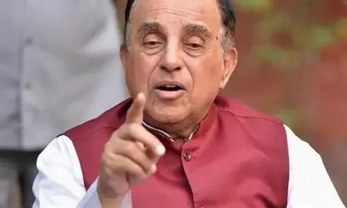 बीजेपी सांसद सुब्रमण्यम स्वामी बोले, क्या चीनी सेना डोकलाम में फिर घुस आई है, विदेश मंत्रालय स्थिति साफ करे! बीजेपी सांसद सुब्रमण्यम स्वामी बोले, क्या चीनी सेना डोकलाम में फिर घुस आई है, विदेश मंत्रालय स्थिति साफ करे!