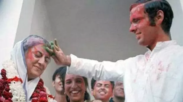 संजय गांधी का 23 जून 1980 को विमान दुर्घटना में हुआ था निधन, कांग्रेस में इंदिरा का विकल्प और राजनीति में उनकी विरासत संजय गांधी का 23 जून 1980 को विमान दुर्घटना में हुआ था निधन, कांग्रेस में इंदिरा का विकल्प और राजनीति में उनकी विरासत