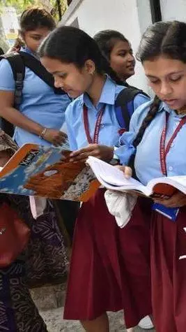 CBSE बोर्ड की दसवीं और बाराहंवी की परीक्षा स्थगित, 1 जून को होगी समीक्षा - निशंक