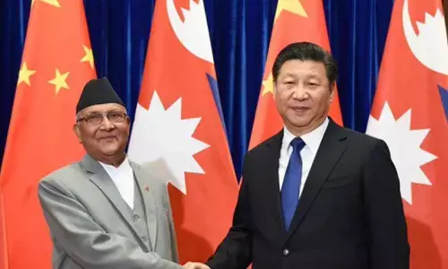 नेपाल के प्रधानमंत्री ओली की कुर्सी खतरे में, बोले दिल्ली में बैठकर गिराई जा रही है सरकार