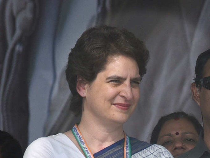 प्रियंका गांधी को खाली करना होगा सरकारी बंगला, 1 महीने का दिया गया समय प्रियंका गांधी को खाली करना होगा सरकारी बंगला, 1 महीने का दिया गया समय