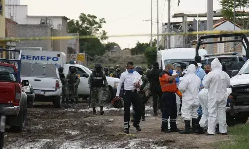 मेक्सिको के पुर्नर्वास केंद्र में फ़ायरिंग, 24 लोगों की मौत और 7 घायल मेक्सिको के पुर्नर्वास केंद्र में फ़ायरिंग, 24 लोगों की मौत और 7 घायल