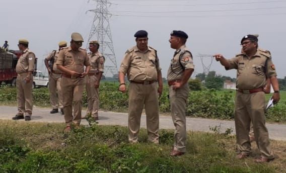 शहीद सीओ देवेंद्र मिश्रा के भतीजे ने जब लिखी ये भावुक बात और शेयर की आखिरी भेजी ये तस्वीर शहीद सीओ देवेंद्र मिश्रा के भतीजे ने जब लिखी ये भावुक बात और शेयर की आखिरी भेजी ये तस्वीर