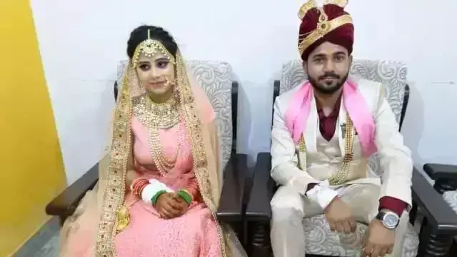 4 साल का प्यार, 4 दिन पहले हुई थी शादी, पति ने जान दी तो अगले दिन पत्नी ने लगाई फांसी? 4 साल का प्यार, 4 दिन पहले हुई थी शादी, पति ने जान दी तो अगले दिन पत्नी ने लगाई फांसी?