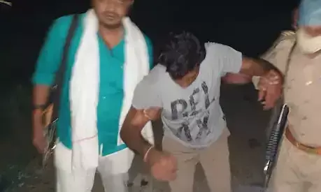 फिरोजाबाद: कानपुर कांड के बाद हिस्ट्रीशीटरों की धरपकड़ में जुटी पुलिस, एनकाउंटर में दो को लगी गोली फिरोजाबाद: कानपुर कांड के बाद हिस्ट्रीशीटरों की धरपकड़ में जुटी पुलिस, एनकाउंटर में दो को लगी गोली