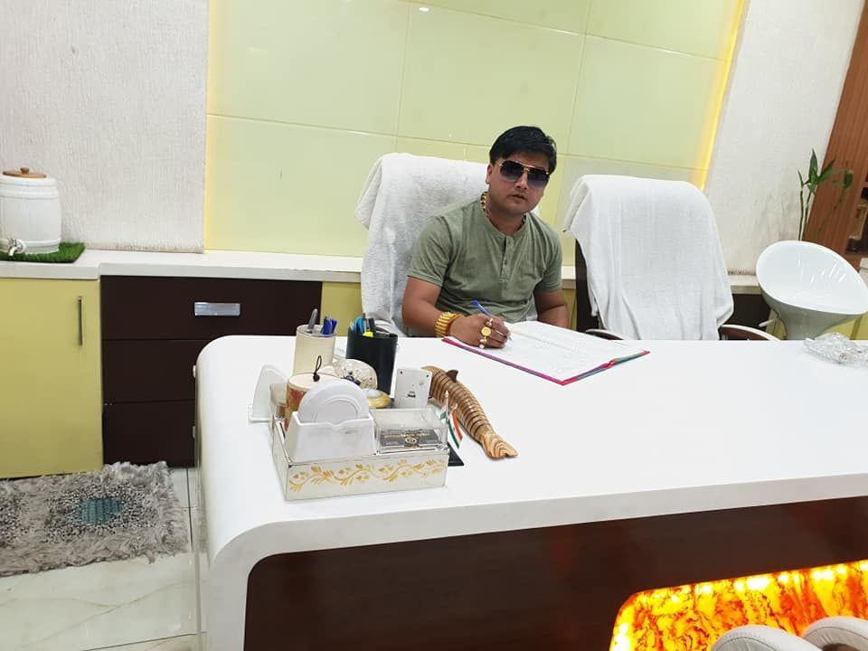विकास दुबे के खजांची जय बाजपेयी के भाइयों ने कोर्ट में किया सरेंडर विकास दुबे के खजांची जय बाजपेयी के भाइयों ने कोर्ट में किया सरेंडर