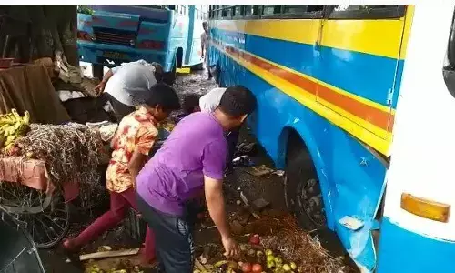 बिजनौर में शराब के नशे में धुत पुलिस कर्मी ने रौंदा बिजनौर में शराब के नशे में धुत पुलिस कर्मी ने रौंदा