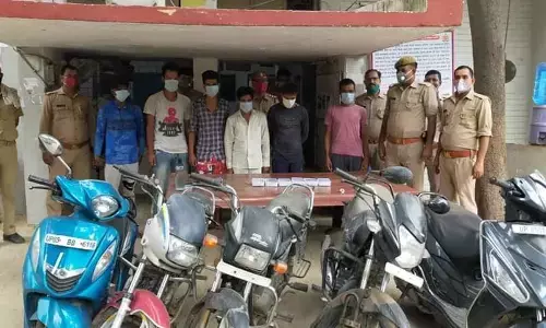 मथुरा पुलिस ने मोबाइल और बाइक चोरों को किया गिरफ्तार
