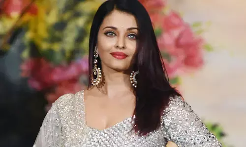 ऐश्वर्या राय बच्चन-आराध्या अस्पताल में एडमिट, 5 दिन पहले हुआ था कोरोना ऐश्वर्या राय बच्चन-आराध्या अस्पताल में एडमिट, 5 दिन पहले हुआ था कोरोना