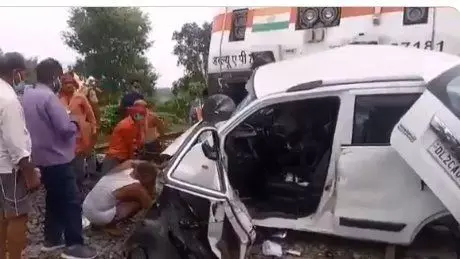बिहार के पटना में बड़ा रेल हादसा, जनशताब्दी एक्सप्रेस से कार टकराई, पूरे परिवार की मौत