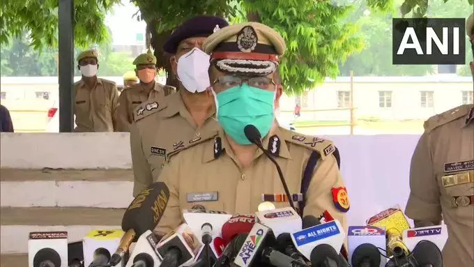 लखनऊ मां-बेटी आत्मदाह केस: आपराधिक साजिश में अमेठी का MIM नेता गिरफ्तार, कांग्रेस नेता सहित 4 के खिलाफ FIR लखनऊ मां-बेटी आत्मदाह केस: आपराधिक साजिश में अमेठी का MIM नेता गिरफ्तार, कांग्रेस नेता सहित 4 के खिलाफ FIR
