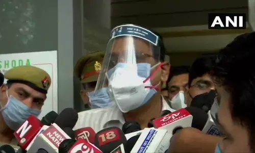 पत्रकार विक्रम जोशी मर्डर: सीएम योगी का ऐलान- पत्नी को सरकारी नौकरी और 10 लाख रुपये की आर्थिक मदद