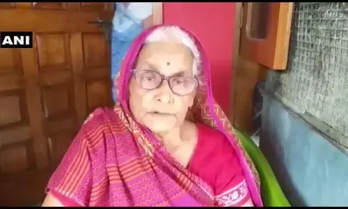 विकास दुबे की मां ने दूसरे बेटे दीप प्रकाश से की अपील, घटना के बाद से है फरार! विकास दुबे की मां ने दूसरे बेटे दीप प्रकाश से की अपील, घटना के बाद से है फरार!