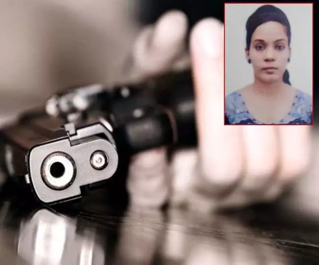 यूपीपीसीएल के सिक्योरिटी इंचार्ज की बेटी ने लाइसेंसी पिस्टल से खुद को मारी गोली