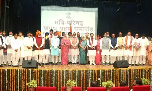 एमपी में मंत्रियों की संख्या पर सुप्रीम कोर्ट ने शिवराज सिंह चौहान से मांगा जवाब एमपी में मंत्रियों की संख्या पर सुप्रीम कोर्ट ने शिवराज सिंह चौहान से मांगा जवाब