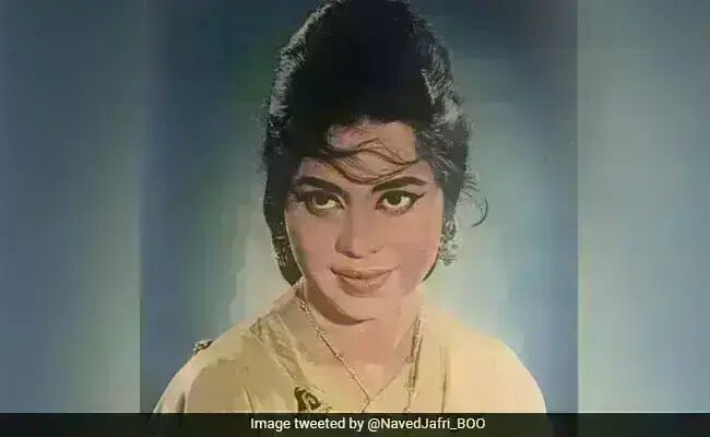 बॉलीवुड की मशहूर एक्ट्रेस कुमकुम का 86 साल की उम्र में निधन, लंबे समय से थीं बीमार बॉलीवुड की मशहूर एक्ट्रेस कुमकुम का 86 साल की उम्र में निधन, लंबे समय से थीं बीमार