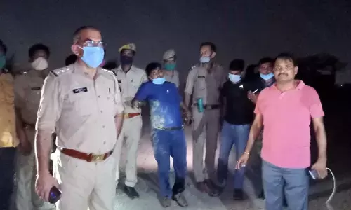 नोएडा में पुलिस से बदमाशों की मुठभेड़, तीन बदमाश हुए गिरफ्तार नोएडा में पुलिस से बदमाशों की मुठभेड़, तीन बदमाश हुए गिरफ्तार
