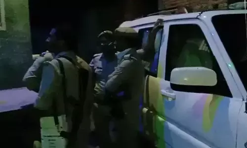 बिजनौर में कुत्ते को लेकर चली दो पक्षो में गोली, 2 की मौत, एक घायल बिजनौर में कुत्ते को लेकर चली दो पक्षो में गोली, 2 की मौत, एक घायल