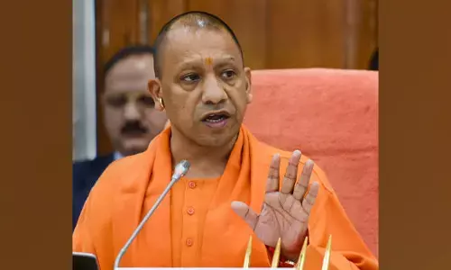 CM योगी का फरमान- आम आदमी की समस्याओं का हो त्वरित निस्तारण, वरना होगी कड़ी कार्रवाई... CM योगी का फरमान- आम आदमी की समस्याओं का हो त्वरित निस्तारण, वरना होगी कड़ी कार्रवाई...
