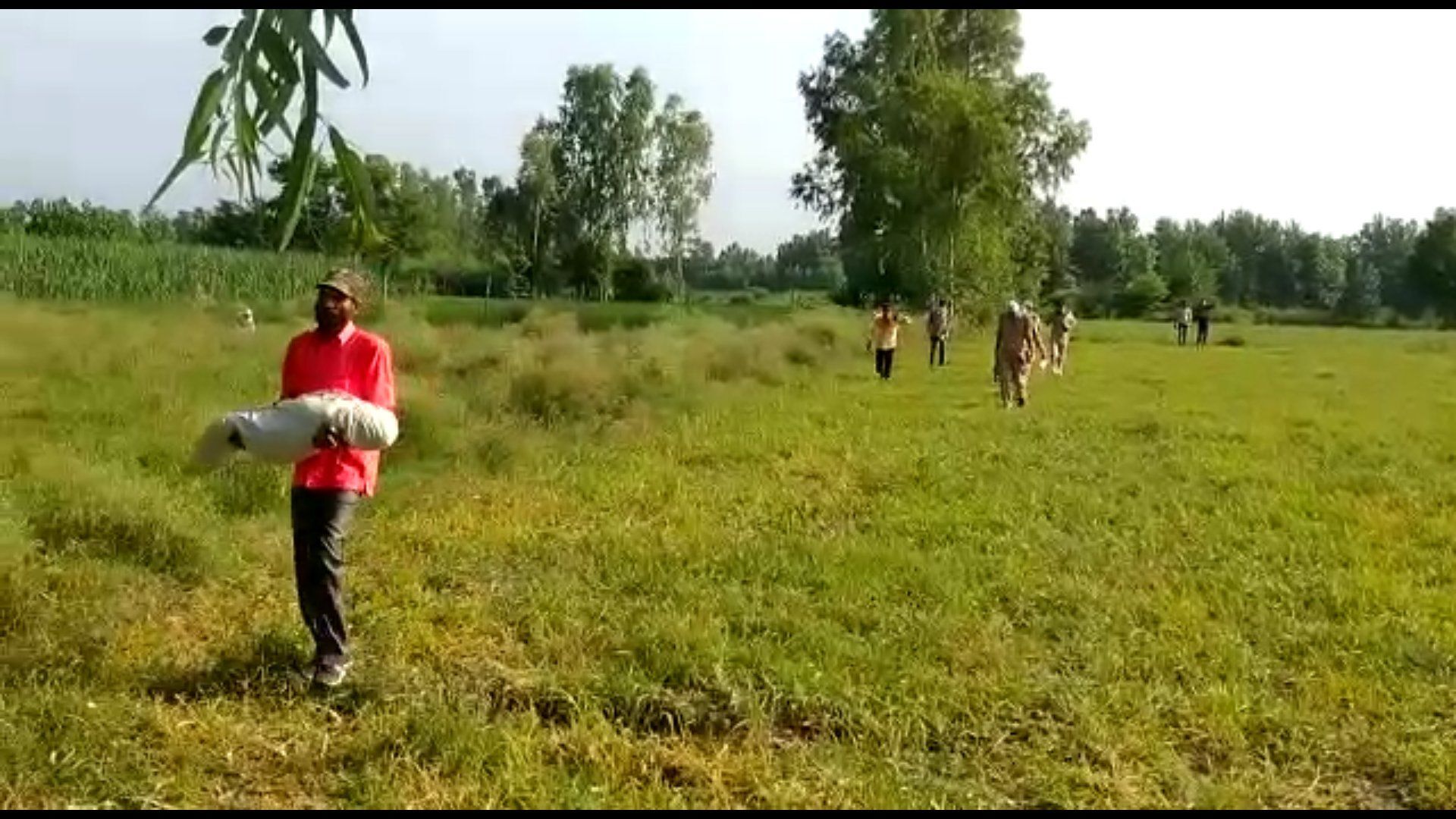 मासूम भाई ने आपत्तिजनक हालत में बहिन को देखा, तो बहिन ने आशिक के साथ मिलकर रक्षाबंधन पर्व पर कर दी मासूम भाई की हत्या! मासूम भाई ने आपत्तिजनक हालत में बहिन को देखा, तो बहिन ने आशिक के साथ मिलकर रक्षाबंधन पर्व पर कर दी मासूम भाई की हत्या!