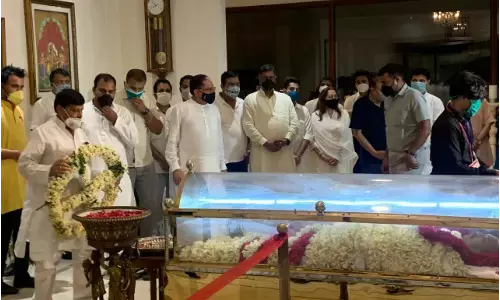 рдЕрдорд░ рд╕рд┐рдВрд╣ рдХрд╛ рд╢рд╡ рдЙрдирдХреЗ рдЖрд╡рд╛рд╕ рдкрд░ рдкрдВрд╣реБрдЪрд╛, рд╢рд┐рд╡рдкрд╛рд▓ рдпрд╛рджрд╡ рдиреЗ рдХрд┐рдпреЗ рд╢реНрд░рджреНрдзрд╛ рд╕реБрдорди рдЕрд░реНрдкрд┐рдд рдЕрдорд░ рд╕рд┐рдВрд╣ рдХрд╛ рд╢рд╡ рдЙрдирдХреЗ рдЖрд╡рд╛рд╕ рдкрд░ рдкрдВрд╣реБрдЪрд╛, рд╢рд┐рд╡рдкрд╛рд▓ рдпрд╛рджрд╡ рдиреЗ рдХрд┐рдпреЗ рд╢реНрд░рджреНрдзрд╛ рд╕реБрдорди рдЕрд░реНрдкрд┐рдд