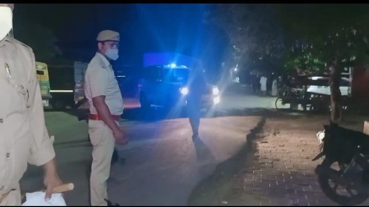 गाजियाबाद में रक्षाबंधन के दिन दो सगे भाइयों ने शराब पीकर ले ली एक दूसरे की जान गाजियाबाद में रक्षाबंधन के दिन दो सगे भाइयों ने शराब पीकर ले ली एक दूसरे की जान