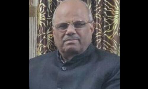 योगी सरकार का सरकारी तंत्र से विश्वास उठा,निजी तंत्र पर विश्वास है - डा. रक्षपालसिंह चौहान योगी सरकार का सरकारी तंत्र से विश्वास उठा,निजी तंत्र पर विश्वास है - डा. रक्षपालसिंह चौहान