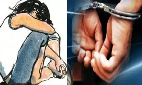 दिल्ली: पकड़ा गया नाबालिग से दरिंदगी करने वाला आरोपी, बच्ची की हालत नाजुक दिल्ली: पकड़ा गया नाबालिग से दरिंदगी करने वाला आरोपी, बच्ची की हालत नाजुक