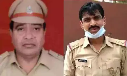 कानपुर : बिकरू कांड से ठीक पहले का ऑडियो वायरल, शहीद सीओ और एसपी ग्रामीण की बातचीत में कई खुलासे कानपुर : बिकरू कांड से ठीक पहले का ऑडियो वायरल, शहीद सीओ और एसपी ग्रामीण की बातचीत में कई खुलासे