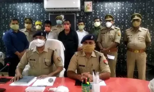 बदला लेने के लिए फेसबुक पर लड़की की फर्जी ID बनाई, लेकिन कर दी किसी और की हत्या, फिरोजाबाद पुलिस ने किया खुलासा बदला लेने के लिए फेसबुक पर लड़की की फर्जी ID बनाई, लेकिन कर दी किसी और की हत्या, फिरोजाबाद पुलिस ने किया खुलासा