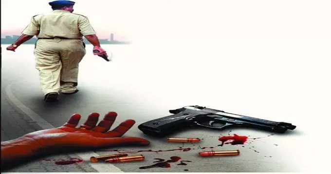यूपी पुलिस ने एक लाख के इनामी बदमाश राकेश पाण्डेय को मार गिराया