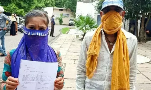 द्वेष भावना के कारण वार्डन ने छात्रा के भविष्य के साथ किया खिलवाड़, चरित्र पर उठाये सवाल द्वेष भावना के कारण वार्डन ने छात्रा के भविष्य के साथ किया खिलवाड़, चरित्र पर उठाये सवाल