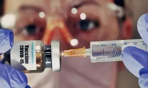 दुनिया को मिलने वाली है पहली कोरोना वैक्सीन, दो दिन बाद रूस कराएगा रजिस्ट्रेशन दुनिया को मिलने वाली है पहली कोरोना वैक्सीन, दो दिन बाद रूस कराएगा रजिस्ट्रेशन