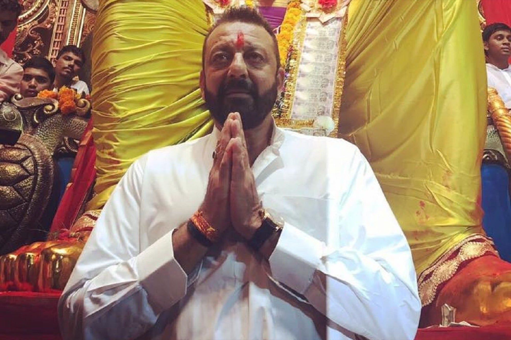 संजय दत्त को थर्ड स्टेज एडवांस लंग कैंसर? इलाज के लिए जाएंगे विदेश संजय दत्त को थर्ड स्टेज एडवांस लंग कैंसर? इलाज के लिए जाएंगे विदेश