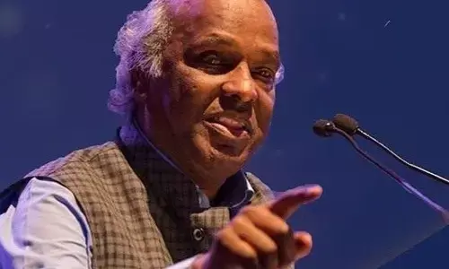 मशहूर शायर राहत इंदौरी पाए गए कोरोना पॉजिटिव, बोले- दुआ कीजिए... मशहूर शायर राहत इंदौरी पाए गए कोरोना पॉजिटिव, बोले- दुआ कीजिए...