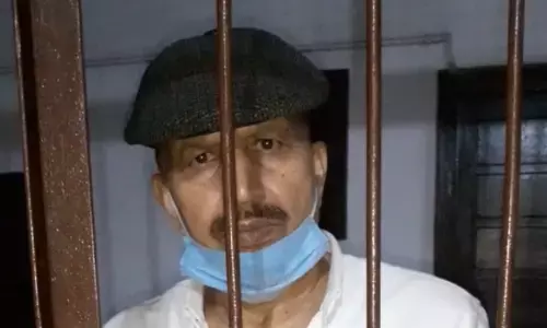 पच्चीस हजार का इनामिया पूर्व सीओ सिटी यूपी पुलिस ने किया गिरफ्तार पच्चीस हजार का इनामिया पूर्व सीओ सिटी यूपी पुलिस ने किया गिरफ्तार