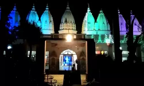 शामली: जन्माष्टमी को लेकर मंदिरों को सजाया गया, नहीं दिखाई दी रौनक, सुने रहे मंदिर शामली: जन्माष्टमी को लेकर मंदिरों को सजाया गया, नहीं दिखाई दी रौनक, सुने रहे मंदिर