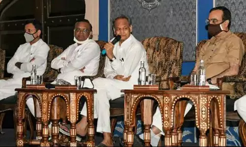 рд░рд╛рдЬрд╕реНрдерд╛рди рдХреА рдмреЬреА рдЦрдмрд░: рдкрд╛рдпрд▓рдЯ рдХреА рд╡рд╛рдкрд╕реА рдкрд░ рдЧрд╣рд▓реЛрдд рдХреИрдВрдк рдХреЗ рдХрдИ рд╡рд┐рдзрд╛рдпрдХ рдЦрдлрд╛ рд░рд╛рдЬрд╕реНрдерд╛рди рдХреА рдмреЬреА рдЦрдмрд░: рдкрд╛рдпрд▓рдЯ рдХреА рд╡рд╛рдкрд╕реА рдкрд░ рдЧрд╣рд▓реЛрдд рдХреИрдВрдк рдХреЗ рдХрдИ рд╡рд┐рдзрд╛рдпрдХ рдЦрдлрд╛