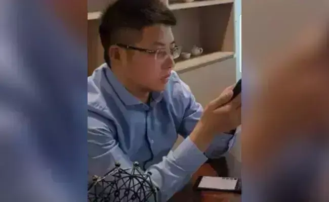 शैल कंपनियों की आड़ में करोड़ों का हवाला कारोबार, इनकम टैक्स के छापे; चीनी नागरिक हिरासत में शैल कंपनियों की आड़ में करोड़ों का हवाला कारोबार, इनकम टैक्स के छापे; चीनी नागरिक हिरासत में